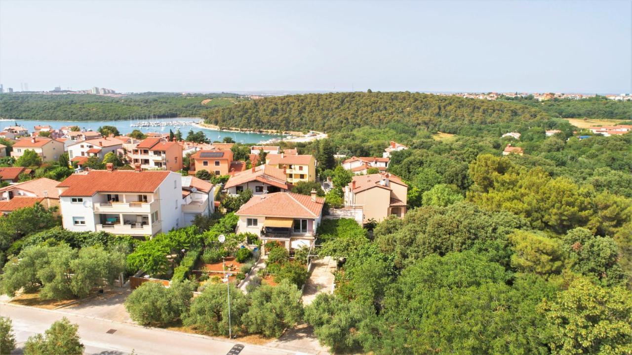 "Andrija" Apartmen'S Банджоле Экстерьер фото